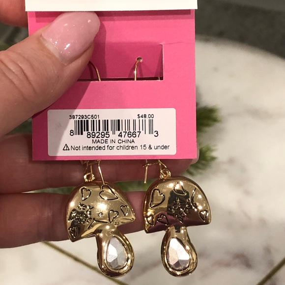 ✨NWT✨ Betsey Johnson Mushroom Dangle Earrings - Picture 5 of 6